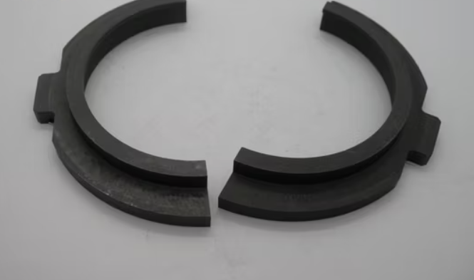 GRAPHITE INSERTS CHO MÂM KẸP (TAKE-OUT HOLDERS): PHỤ TÙNG XỬ LÝ THỦY TINH NÓNG HIỆU SUẤT CAO