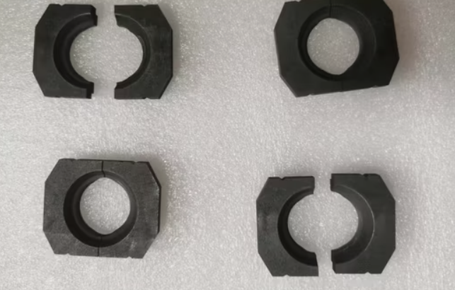 KẸP GẮP GRAPHITE ÉP ĐẲNG TĨNH (ISOPRESSED): PHỤ TÙNG VẬN CHUYỂN THỦY TINH NÓNG CHỊU NHIỆT CỰC CAO